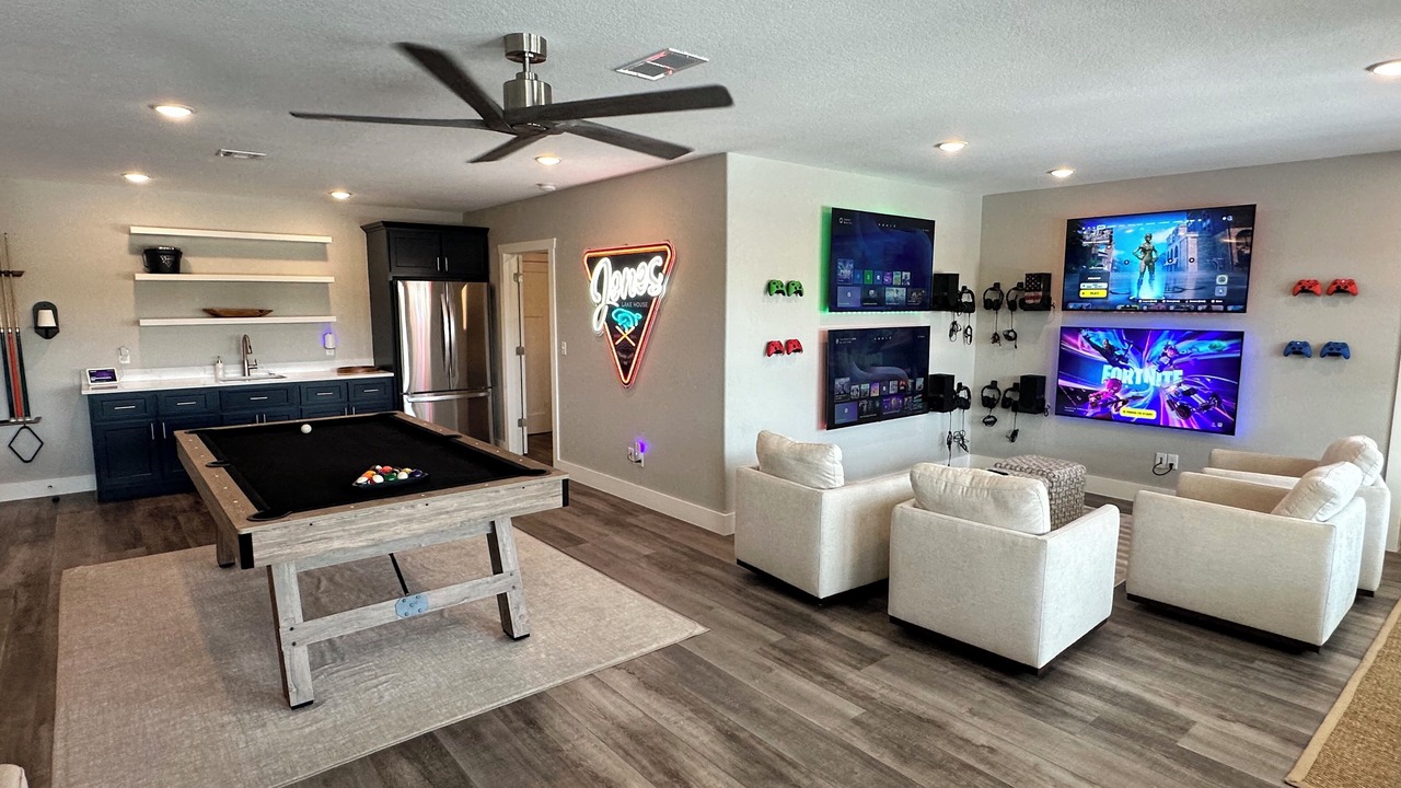 Photo of Bedroom in Grove