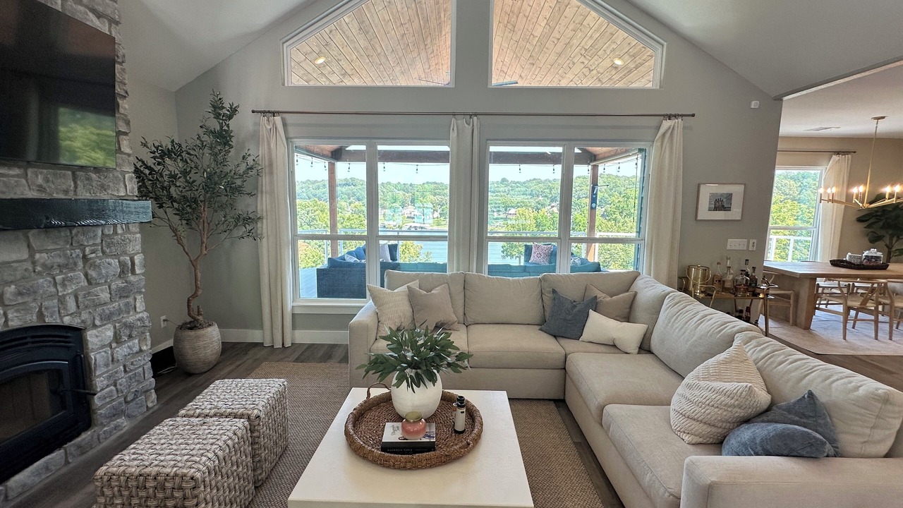 Photo of Livingroom in Grove