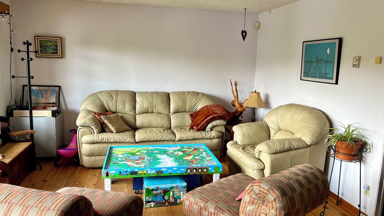 Photo of Livingroom in St-Adolphe-d'Howard