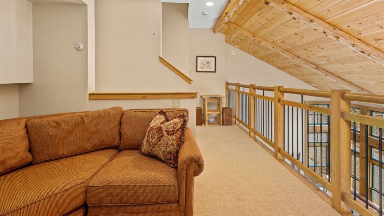 Photo of Livingroom in Stratton Mountain