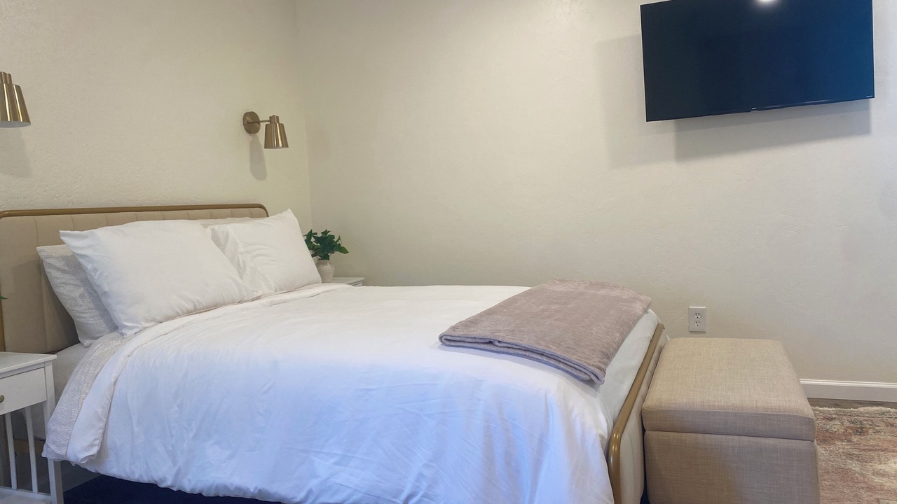 Photo of Bedroom in Riverdale