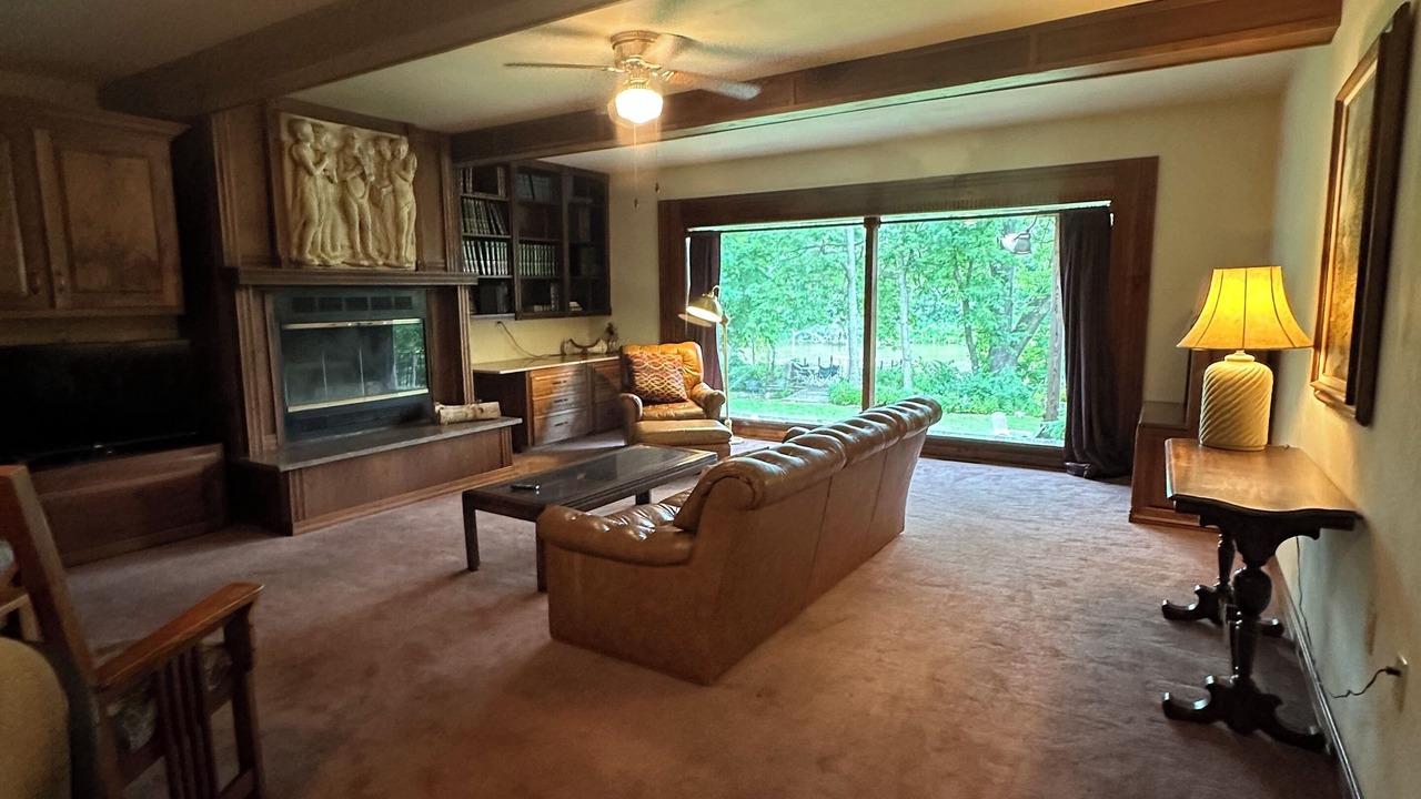 Photo of Livingroom in Holcomb