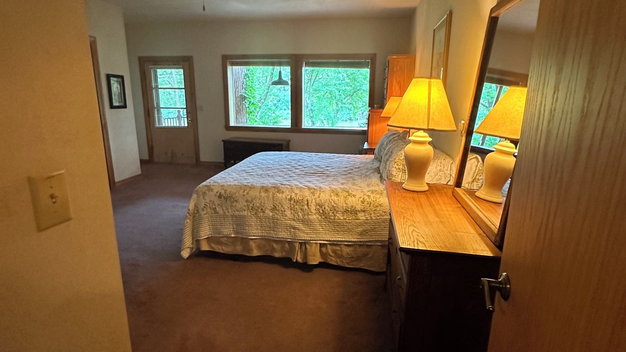 Photo of Bedroom in Holcomb