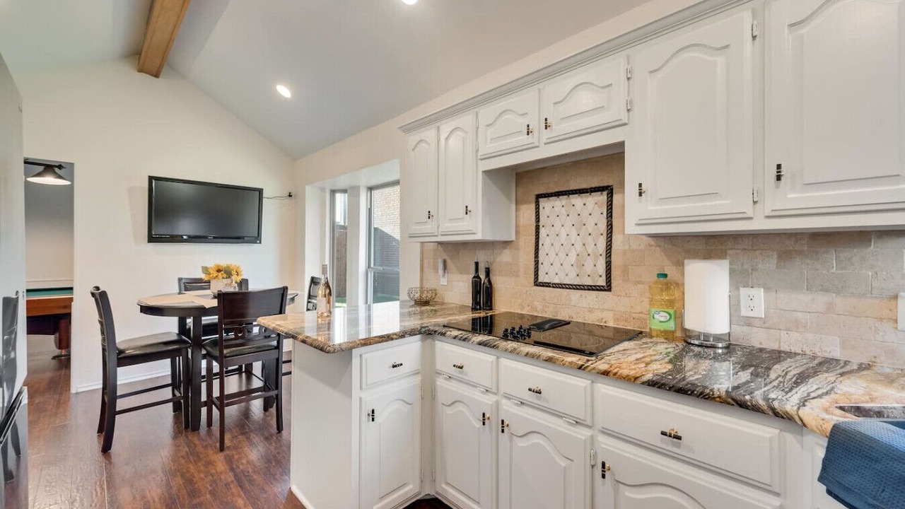 Photo of Kitchen in North Central Carrollton