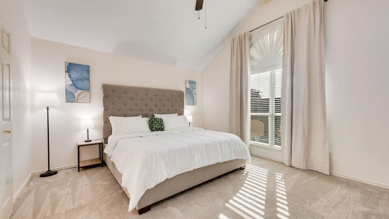Photo of Bedroom in North Central Carrollton