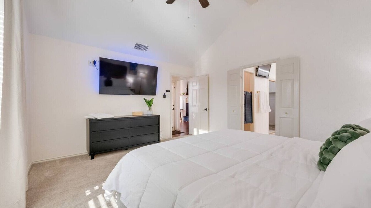 Photo of Bedroom in North Central Carrollton