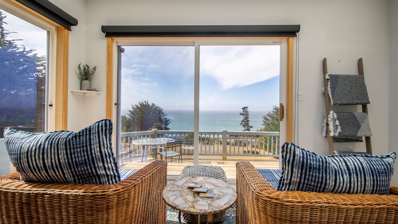 Photo of Livingroom in Gualala