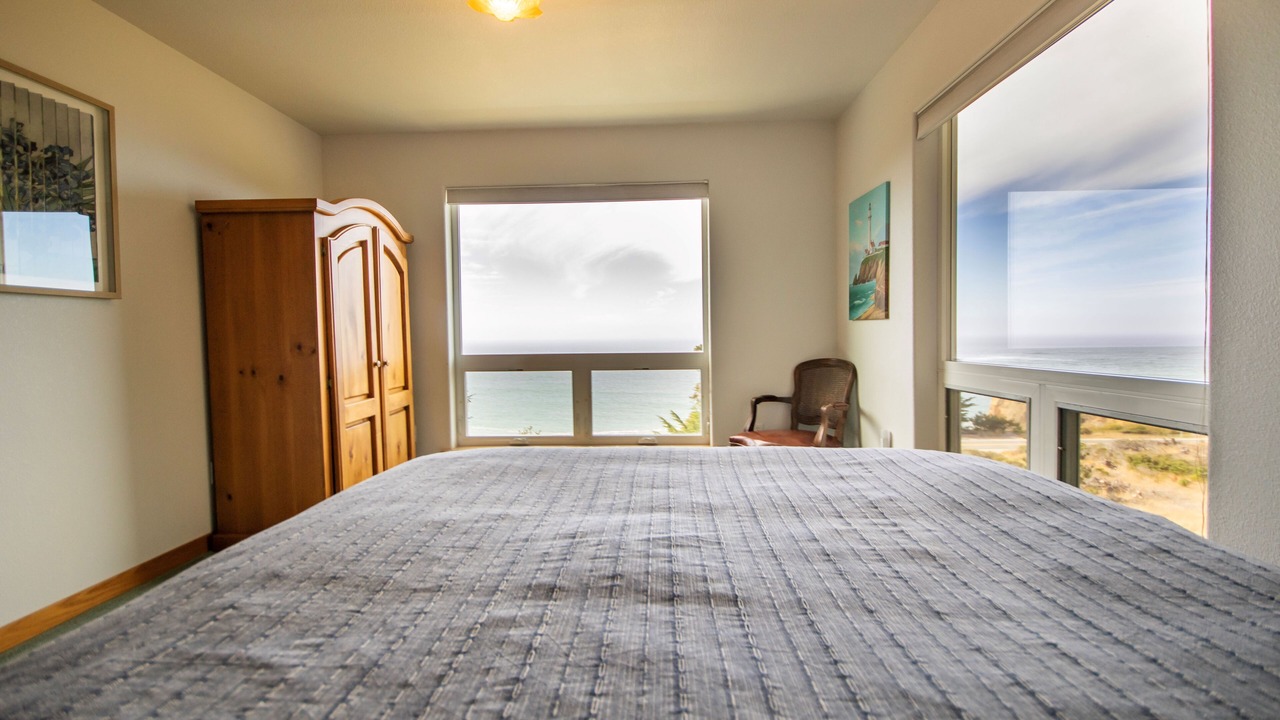 Photo of Bedroom in Gualala
