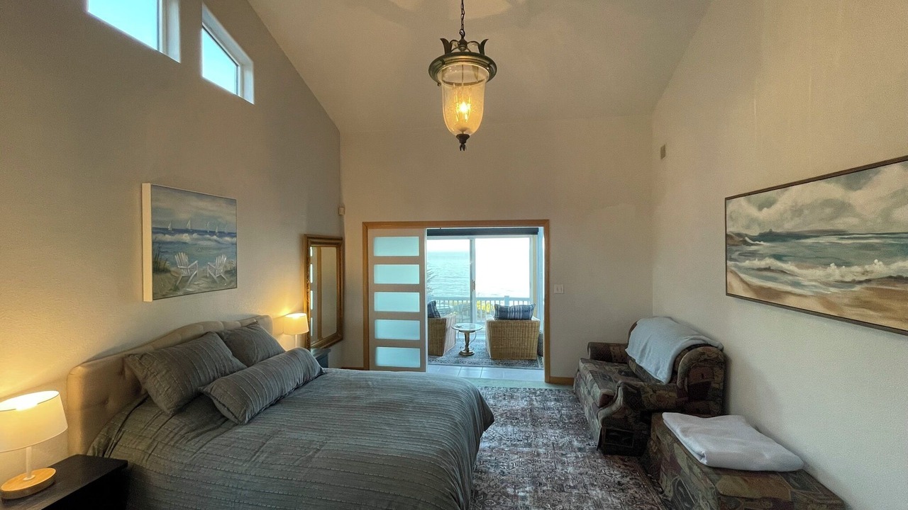 Photo of Bedroom in Gualala