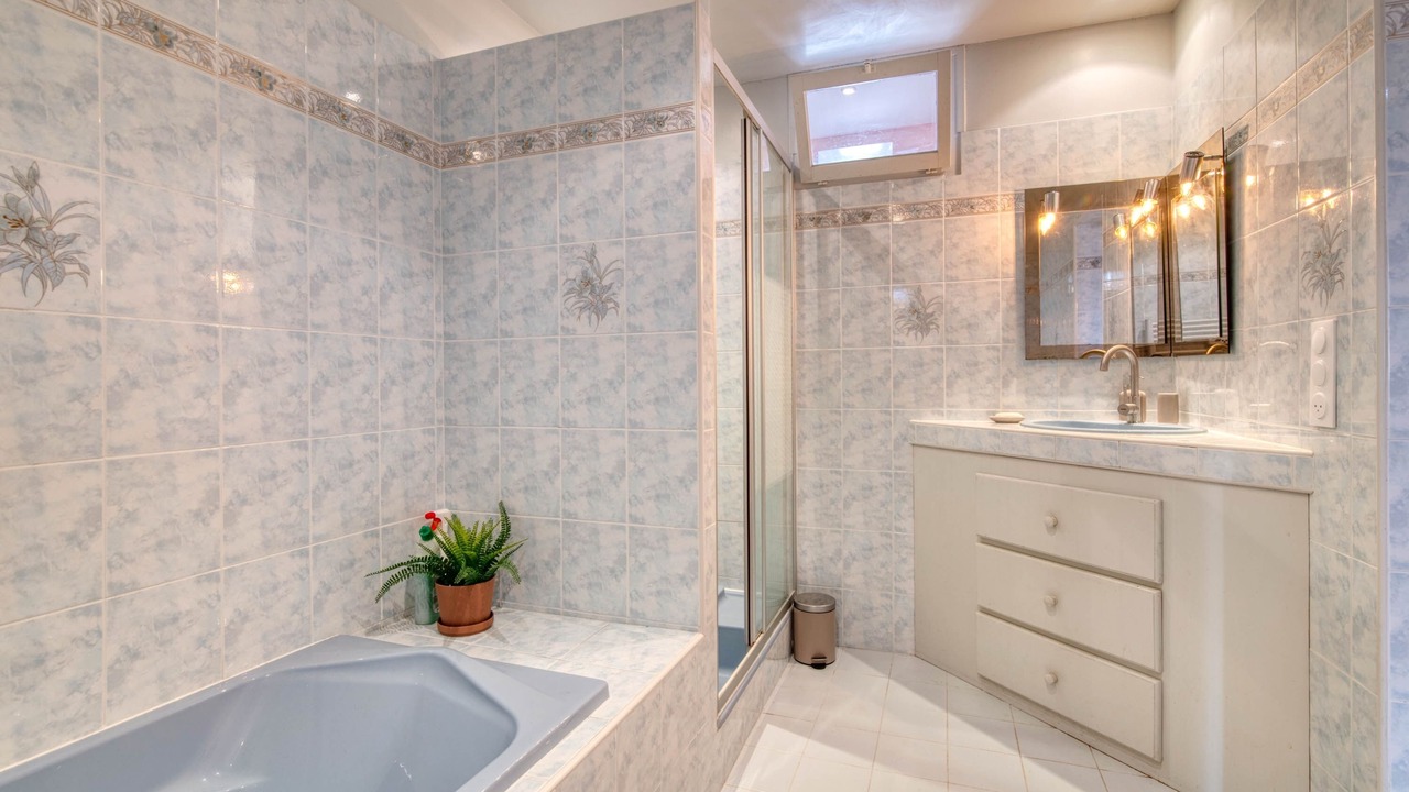 Photo of Bathroom in Marsac