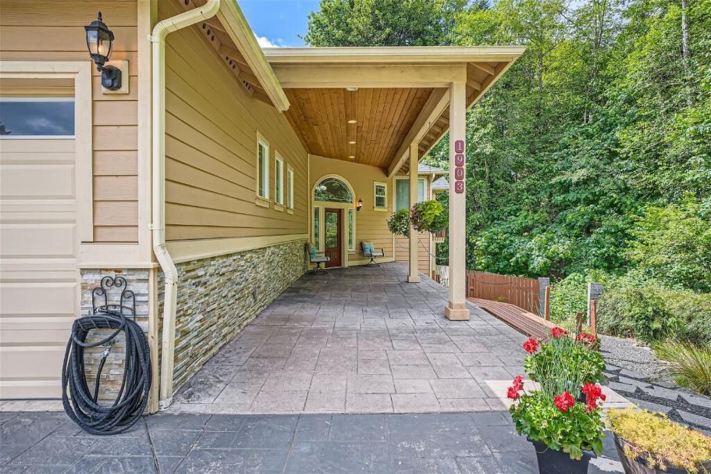 Photo of Others in Olympia