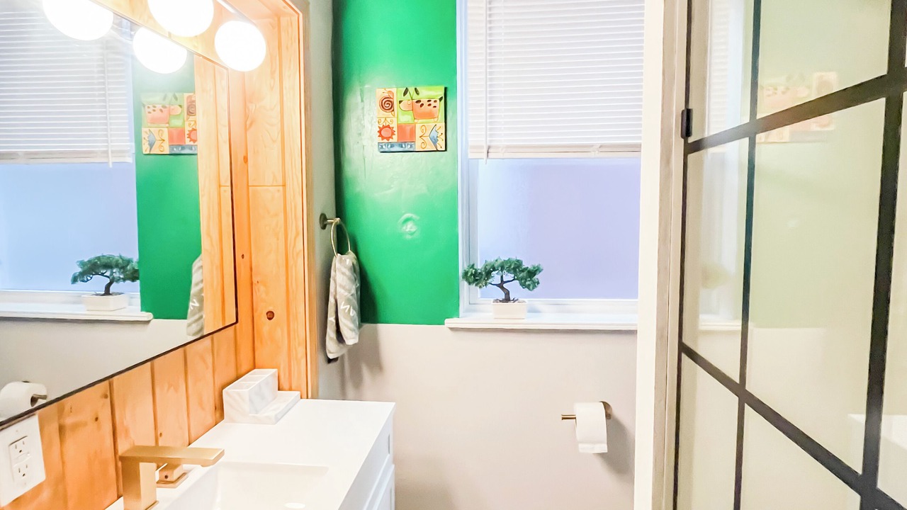 Photo of Bathroom in Tower Grove East