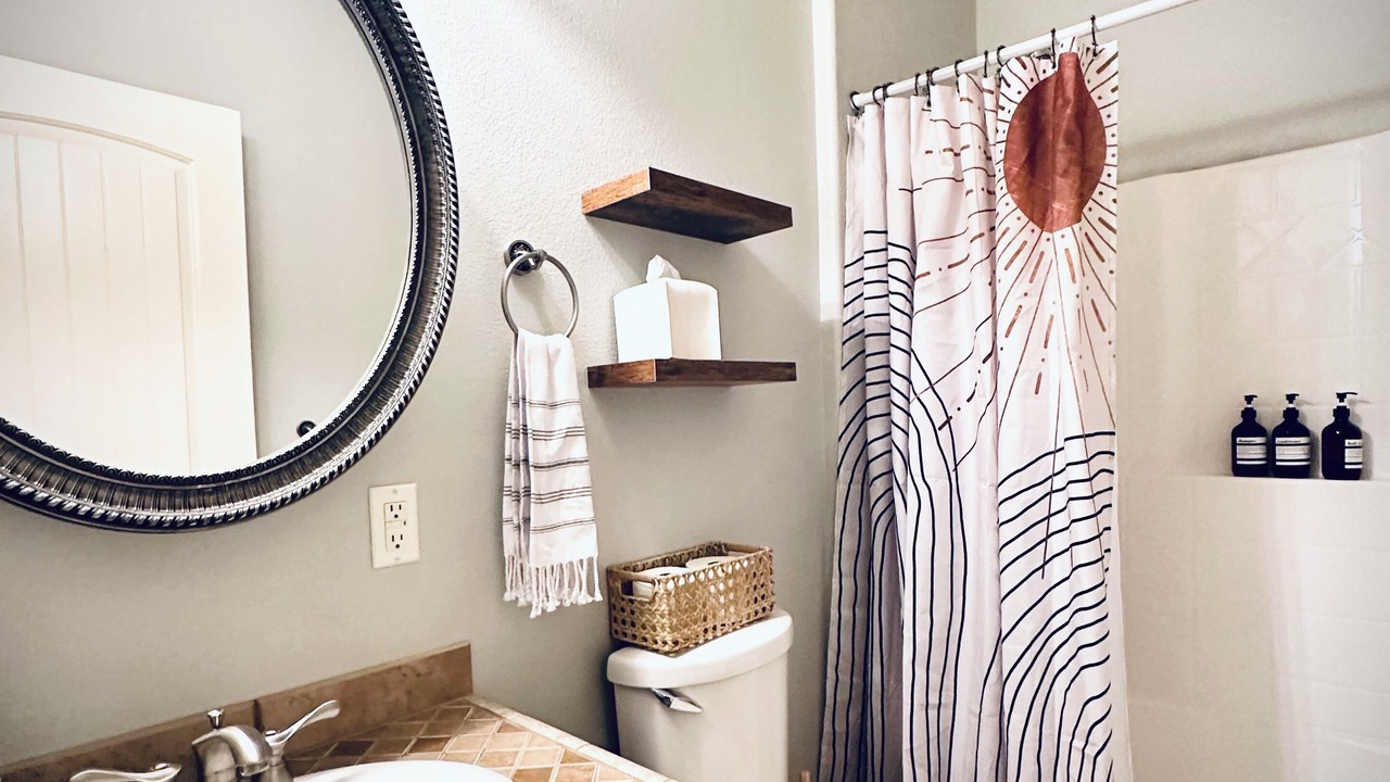 Photo of Bathroom in Shell Knob