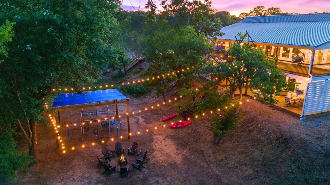 Photo of Outdoor in Golden