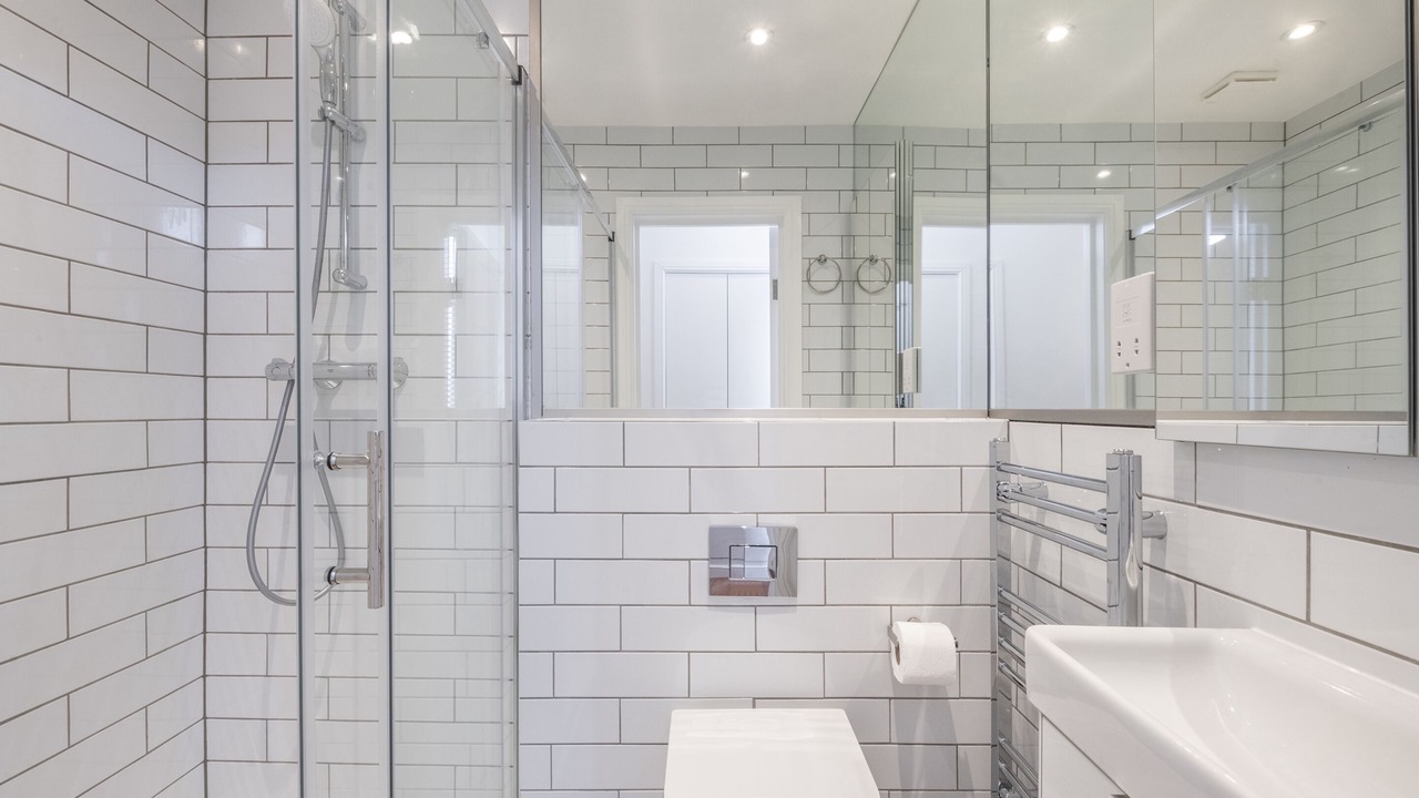 Photo of Bathroom in Elephant and Castle