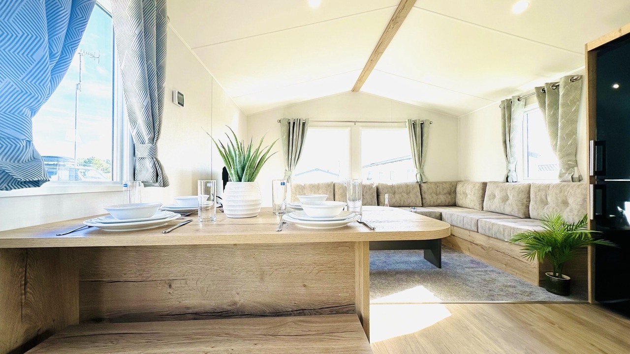 Photo of Others in Cayton Bay