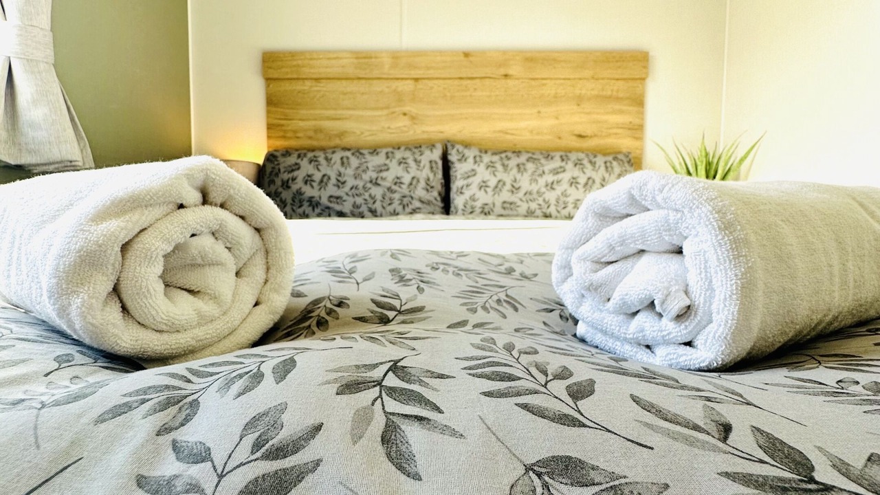 Photo of Others in Cayton Bay