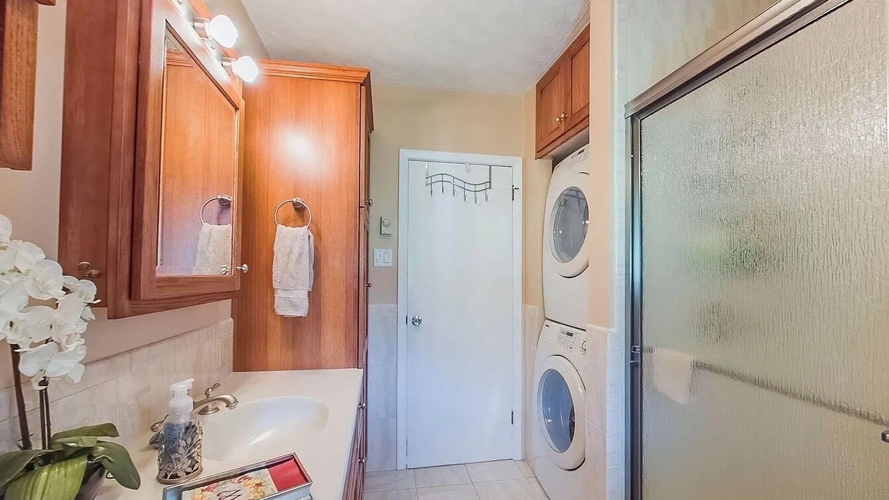 Photo of Bathroom in Benton