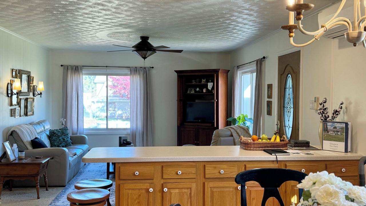 Photo of Livingroom in Benton