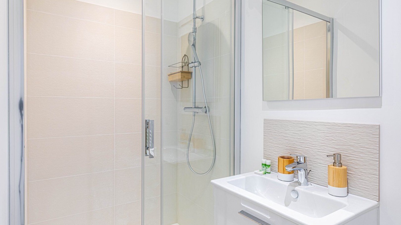 Photo of Bathroom in Malakoff