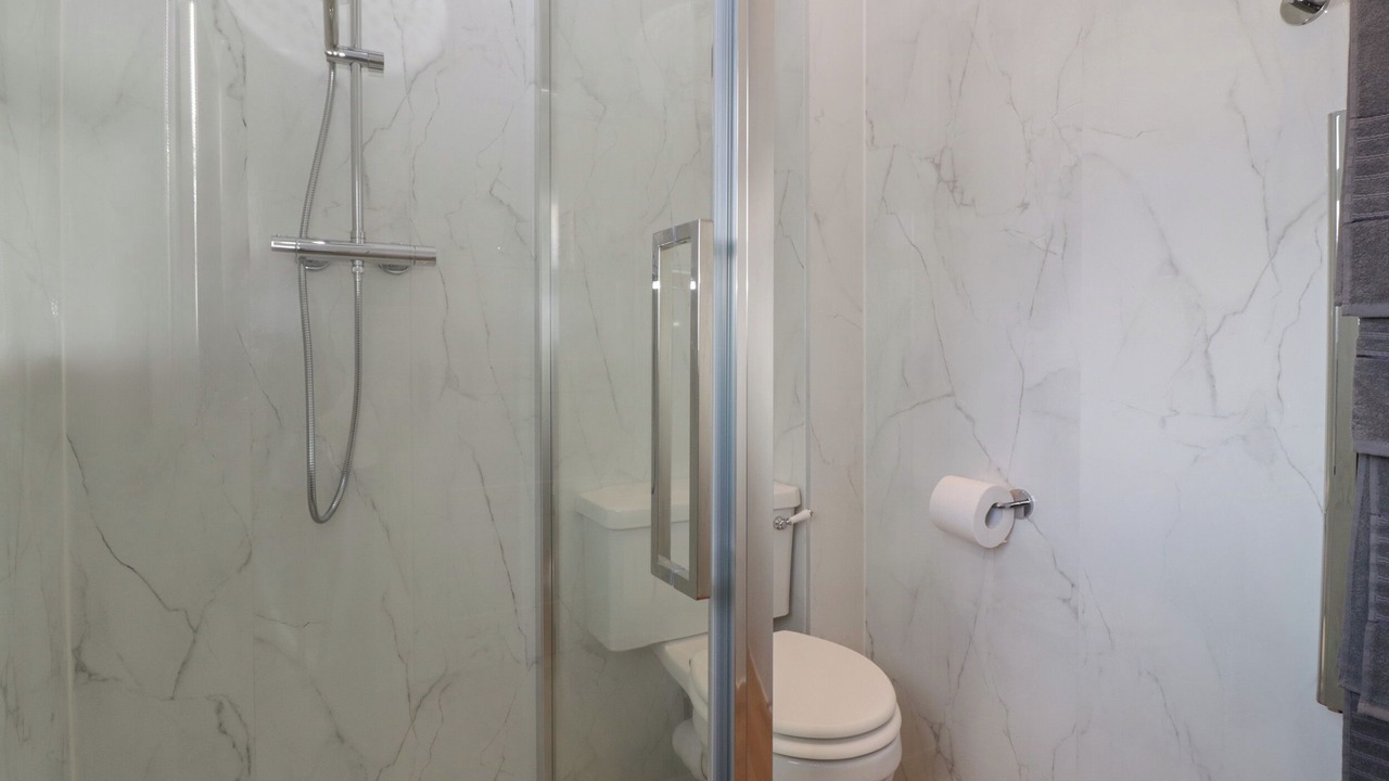 Photo of Bathroom in Mere