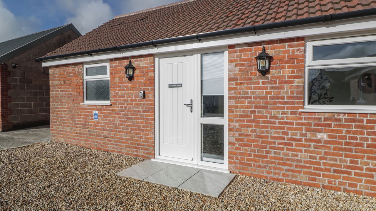 Photo of Outdoor in Mere