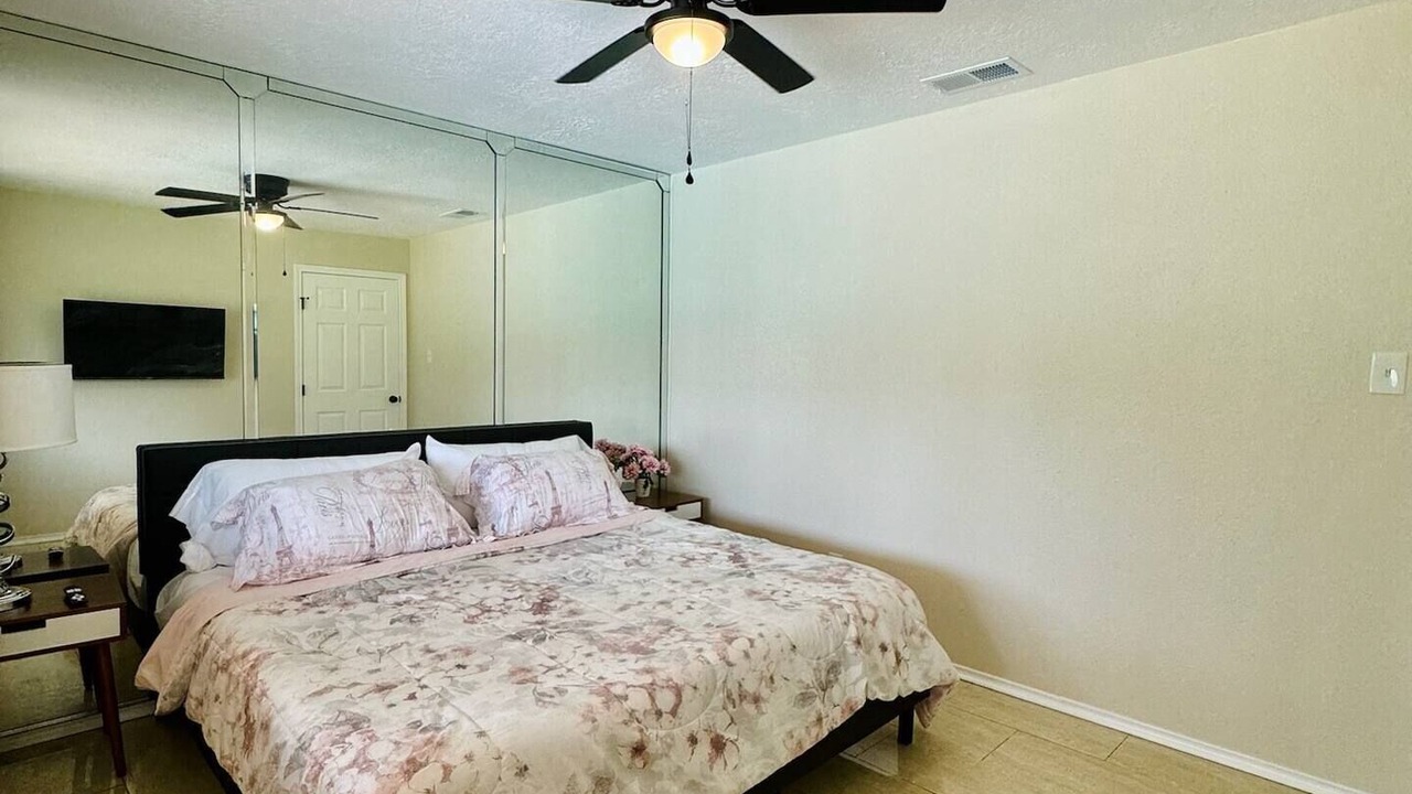 Photo of Bedroom in George Bush Park/Eldridge