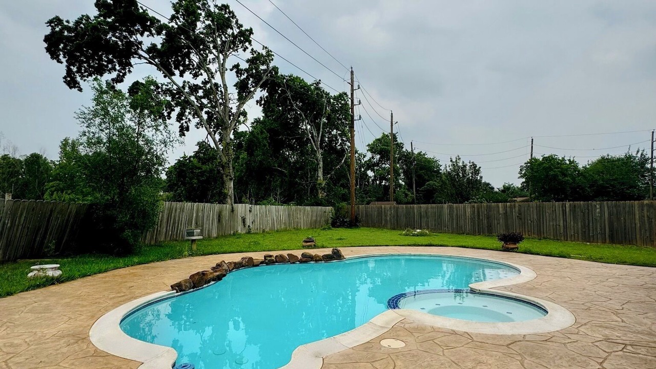 Photo of Outdoor in George Bush Park/Eldridge