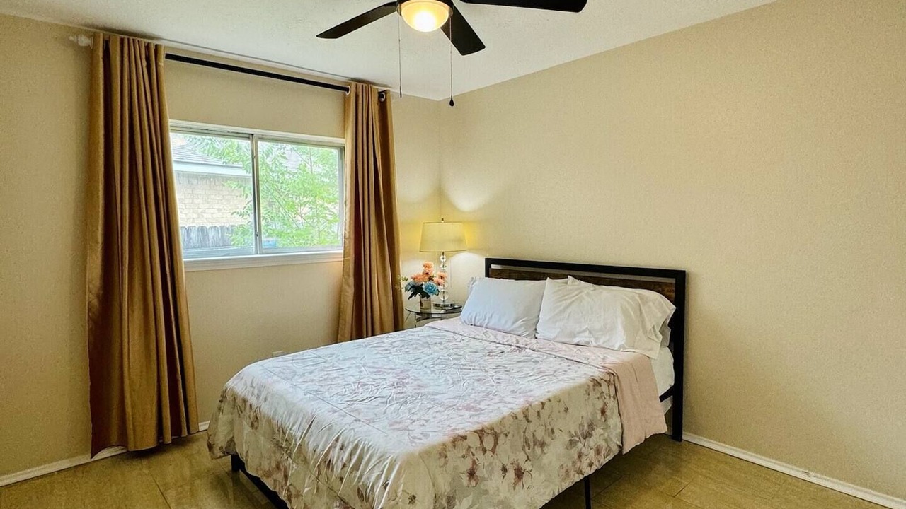 Photo of Bedroom in George Bush Park/Eldridge