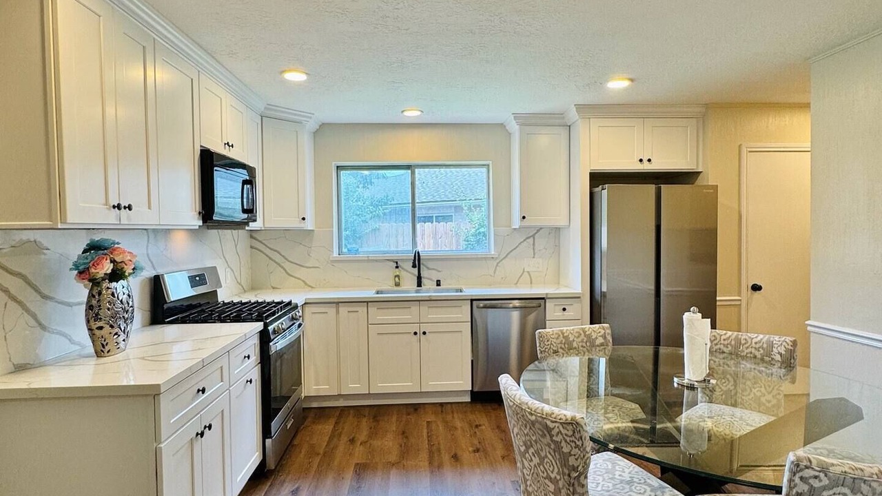 Photo of Kitchen in George Bush Park/Eldridge
