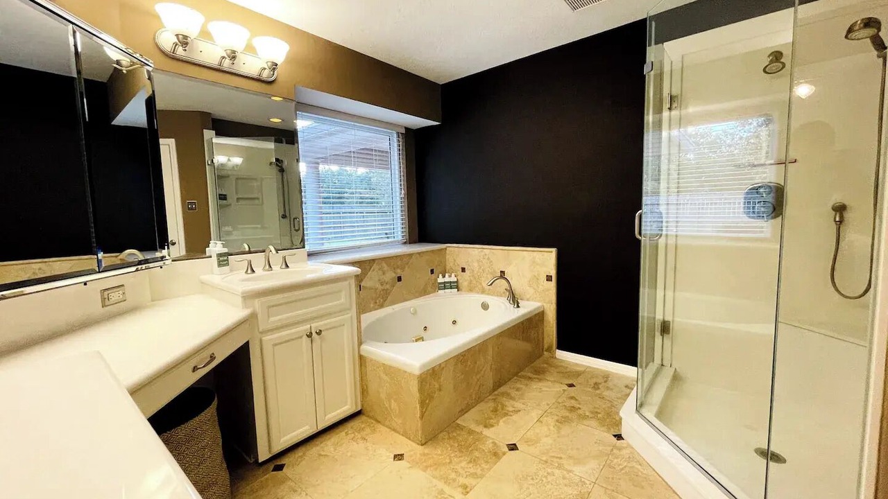 Photo of Bathroom in Barker