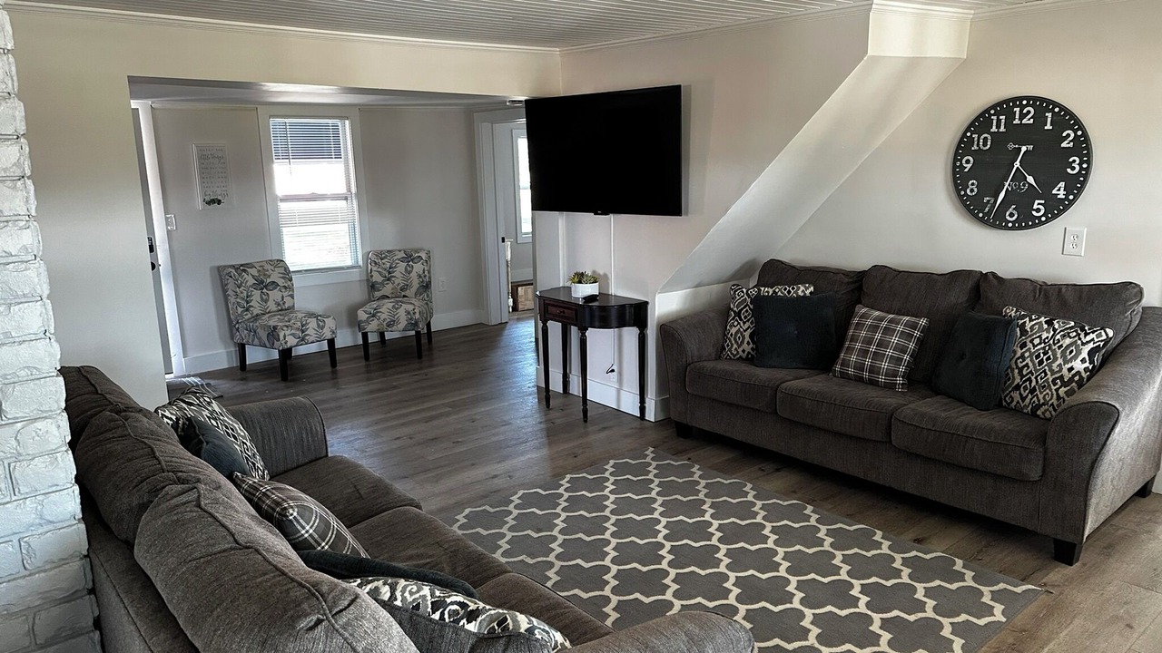 Photo of Livingroom in Kilbourne