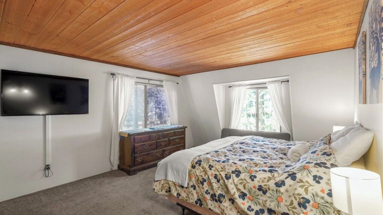 Photo of Bedroom in Big Bear City