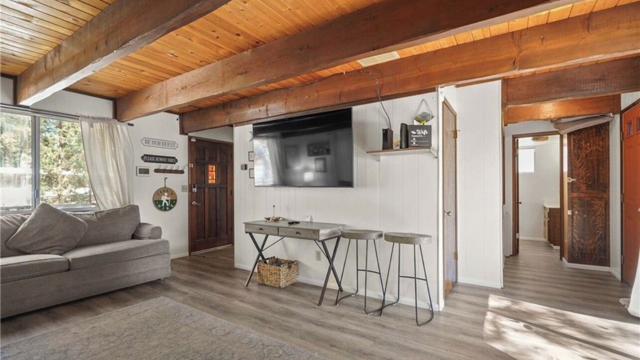 Photo of Livingroom in Big Bear City