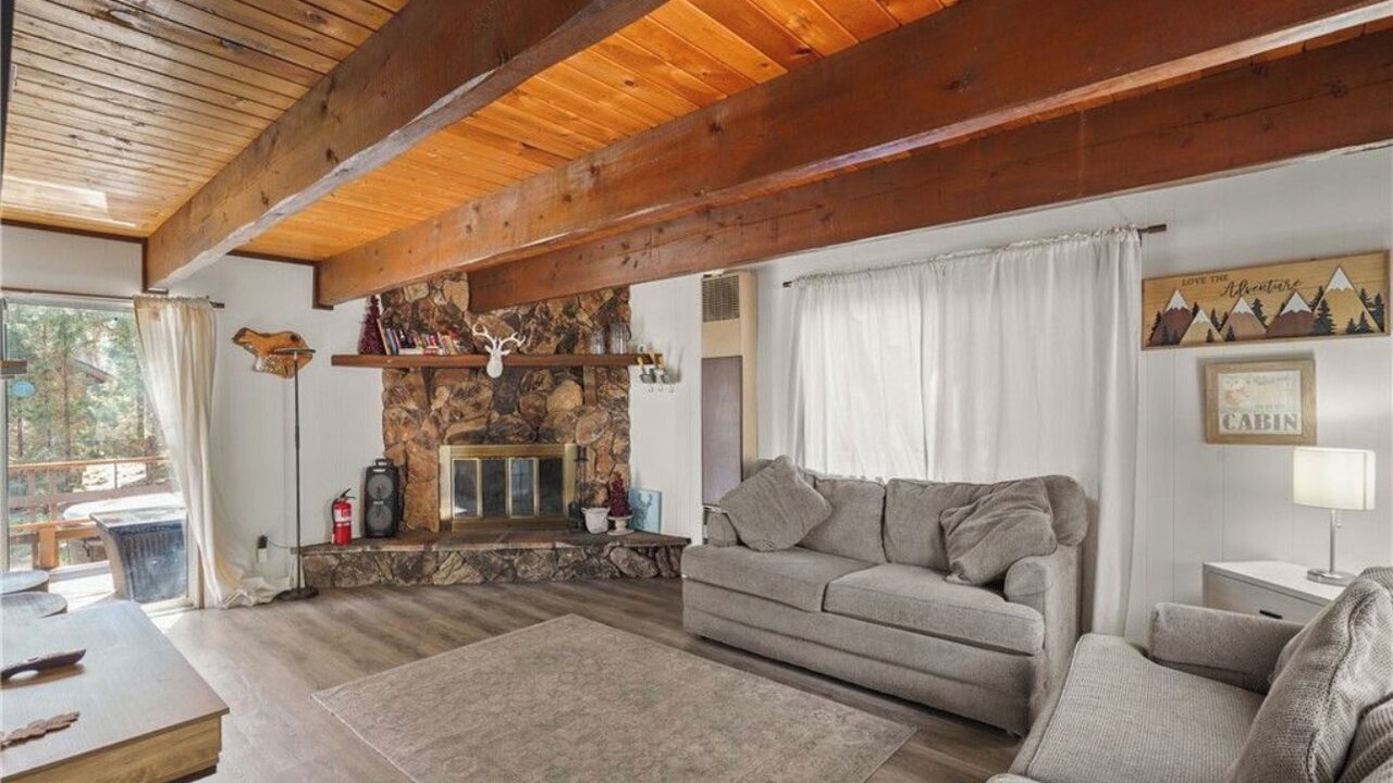 Photo of Livingroom in Big Bear City