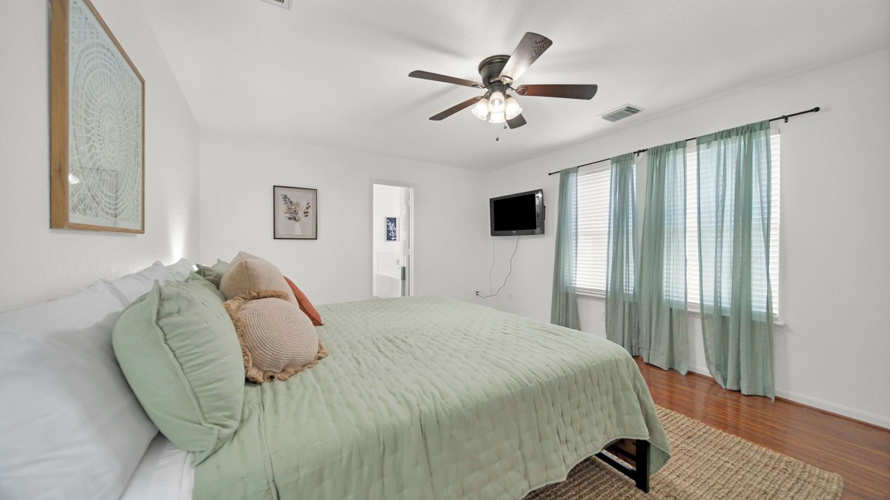 Photo of Bedroom in Tomball