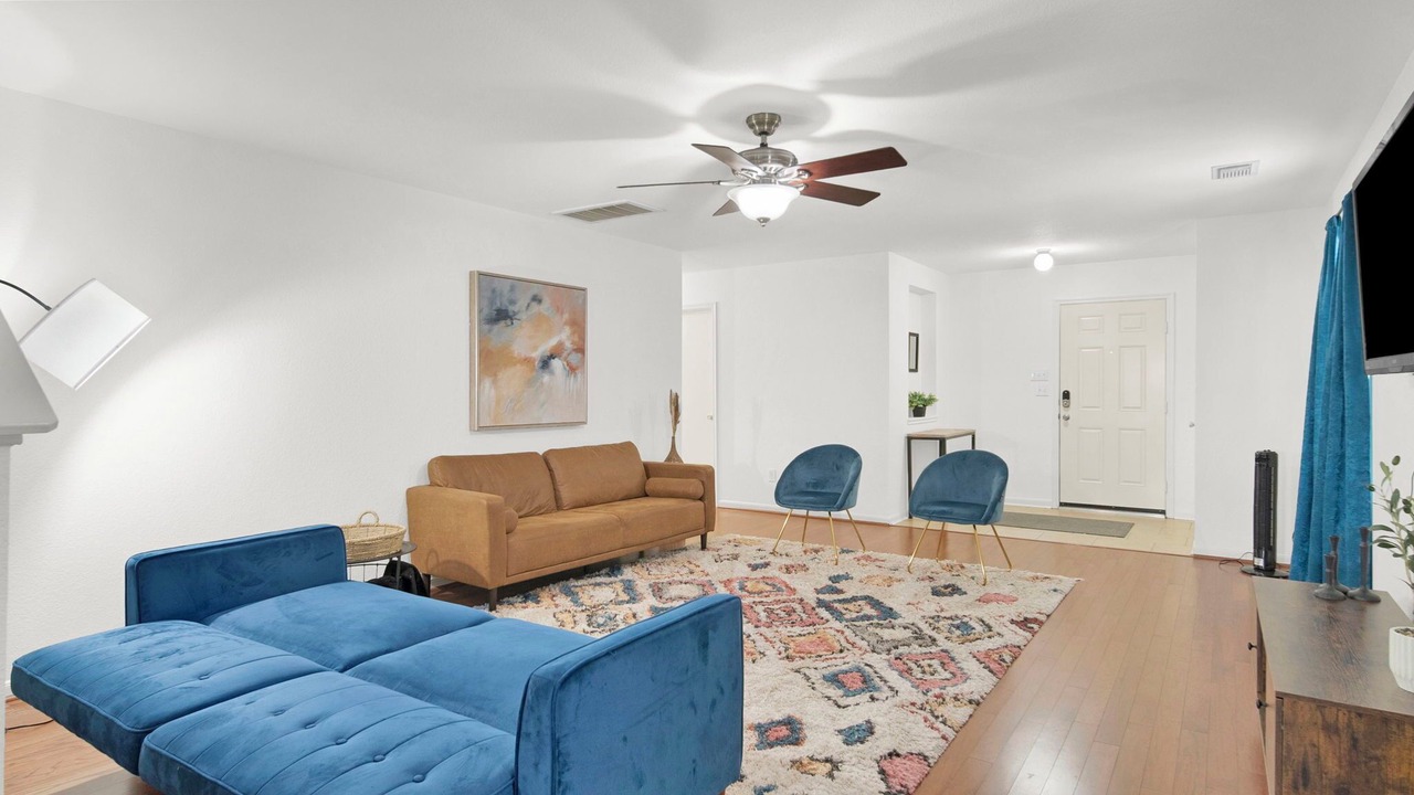Photo of Livingroom in Tomball