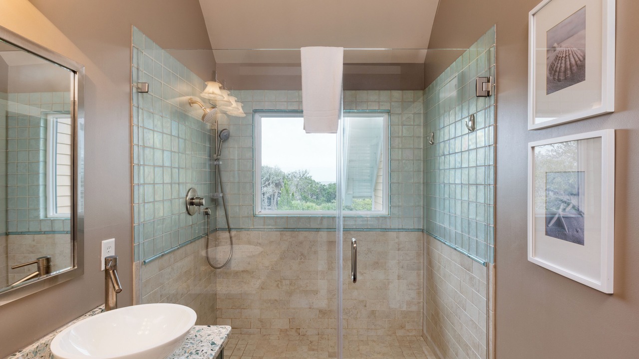 Photo of Bathroom in Edisto Island