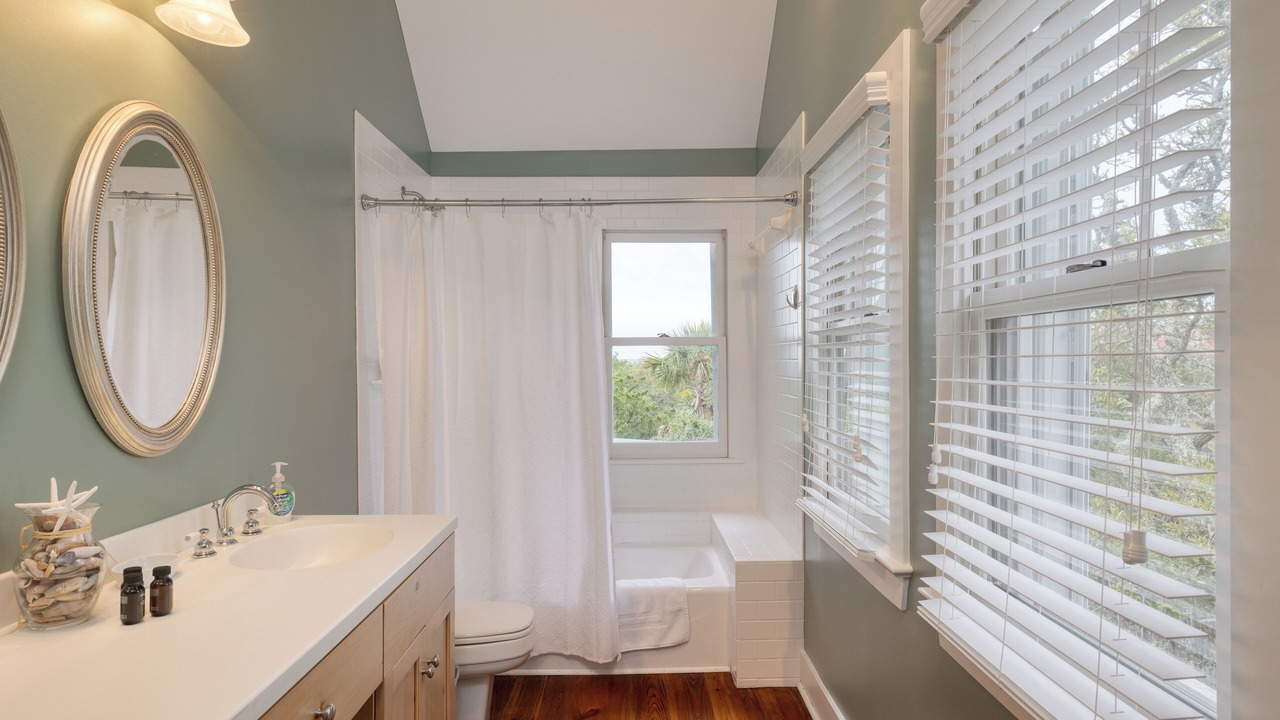 Photo of Bathroom in Edisto Island