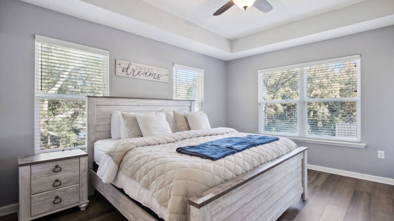 Photo of Bedroom in Middleburg
