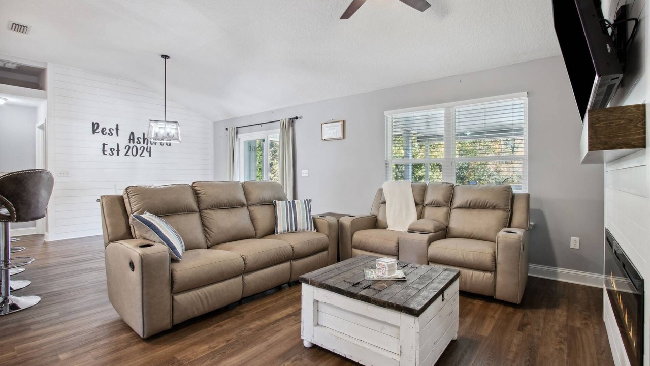 Photo of Livingroom in Middleburg