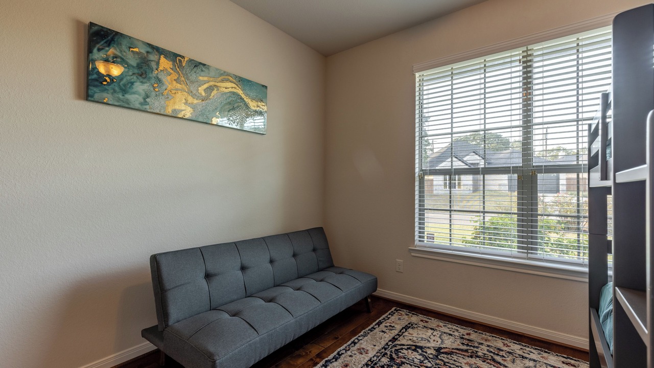 Photo of Livingroom in Quinlan