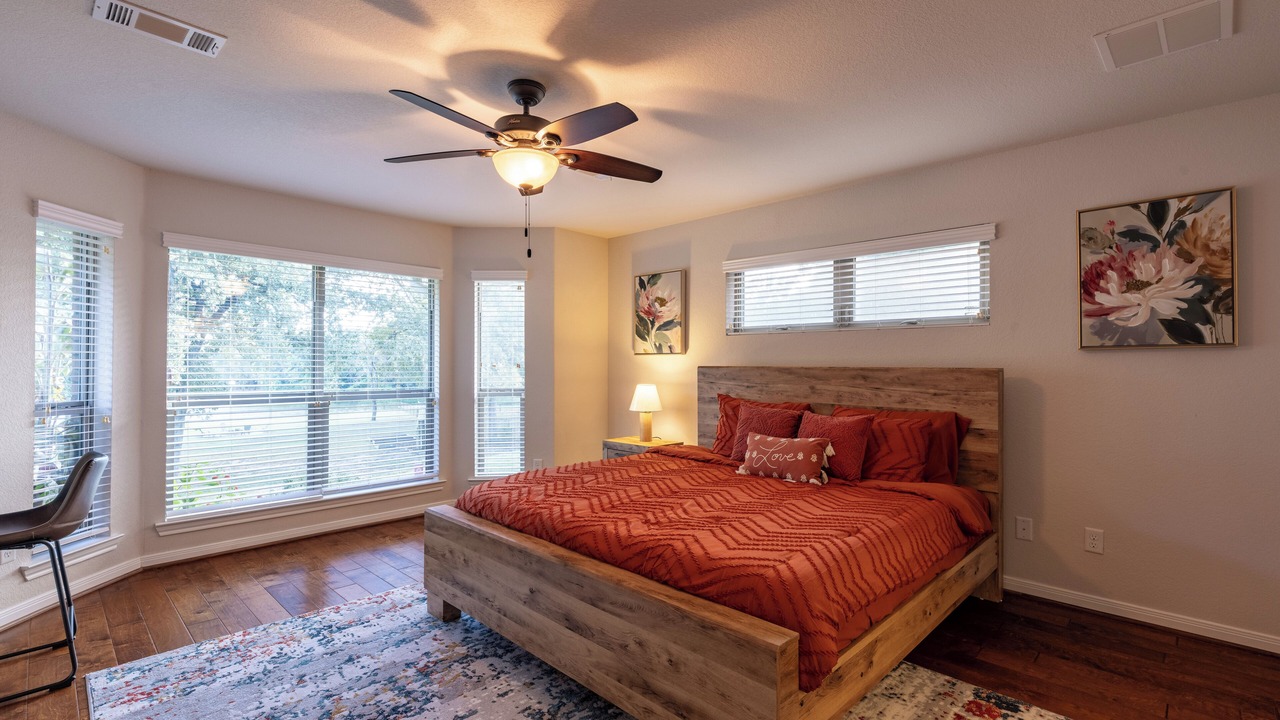 Photo of Bedroom in Quinlan