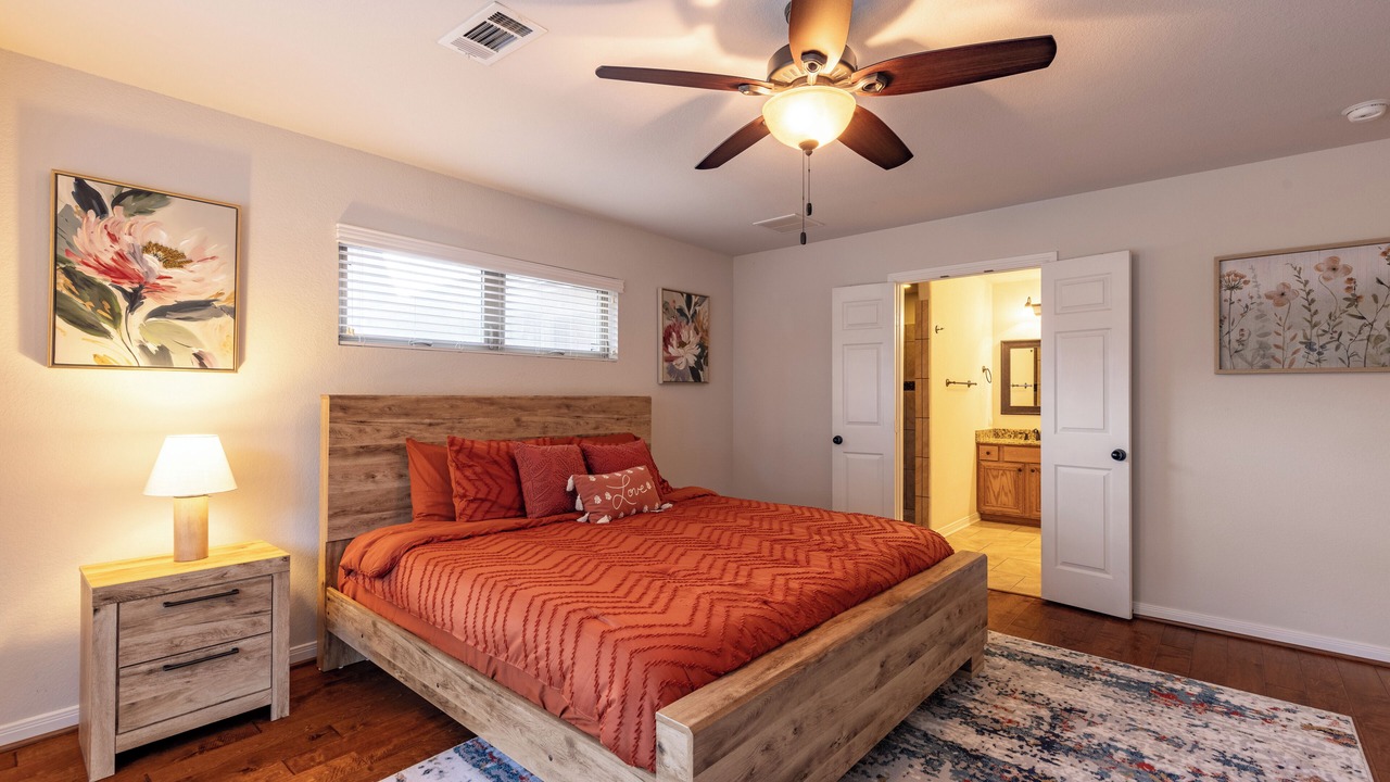 Photo of Bedroom in Quinlan