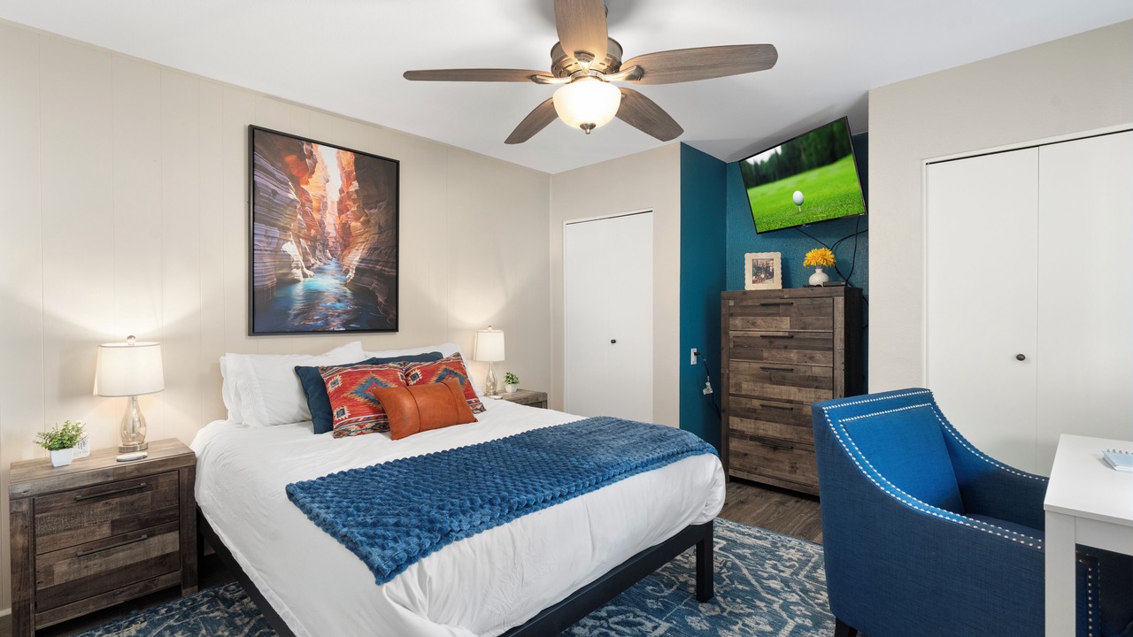 Photo of Bedroom in Entertainment District