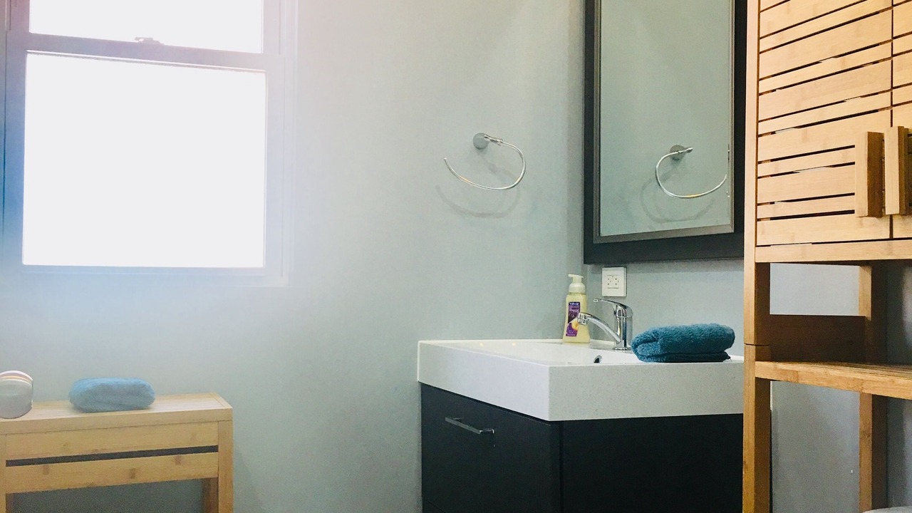 Photo of Bathroom in Rogers Park