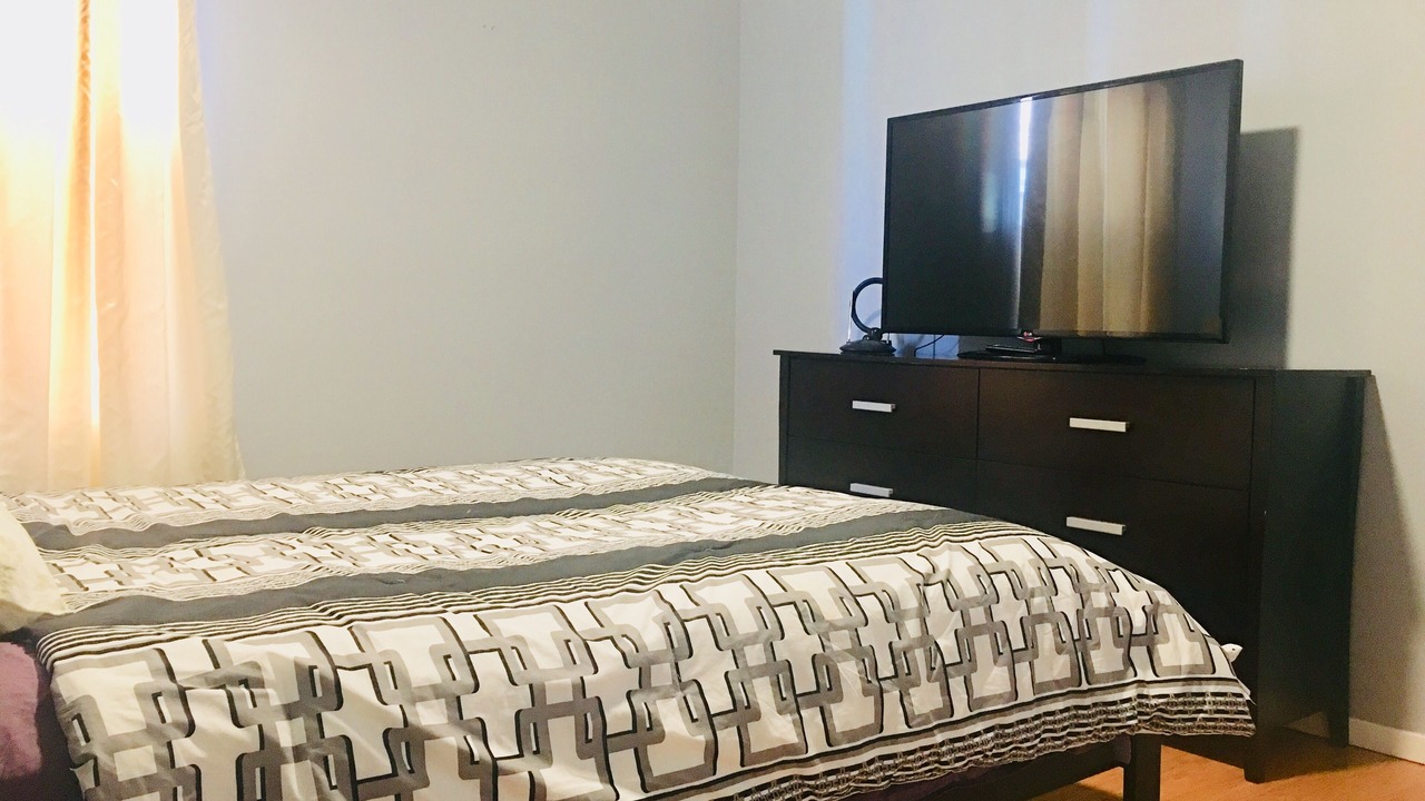 Photo of Bedroom in Rogers Park
