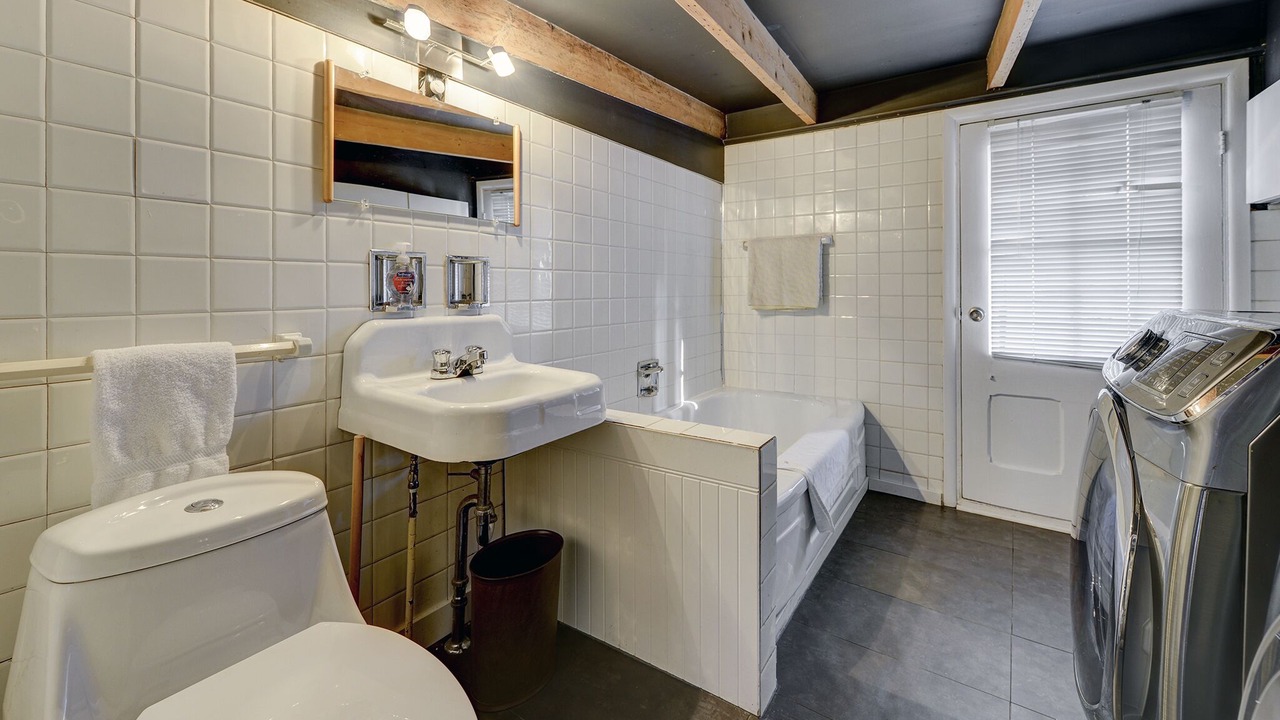 Photo of Bathroom in Saint-Jean-Baptiste