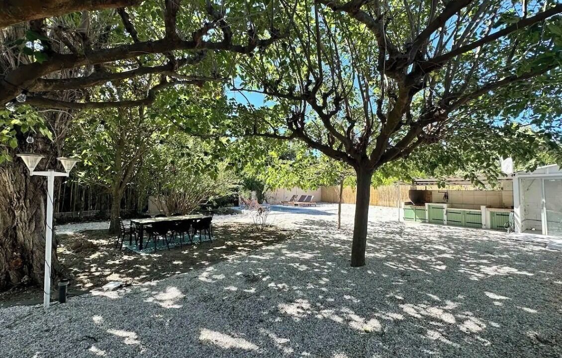 Photo of Outdoor in Nyls