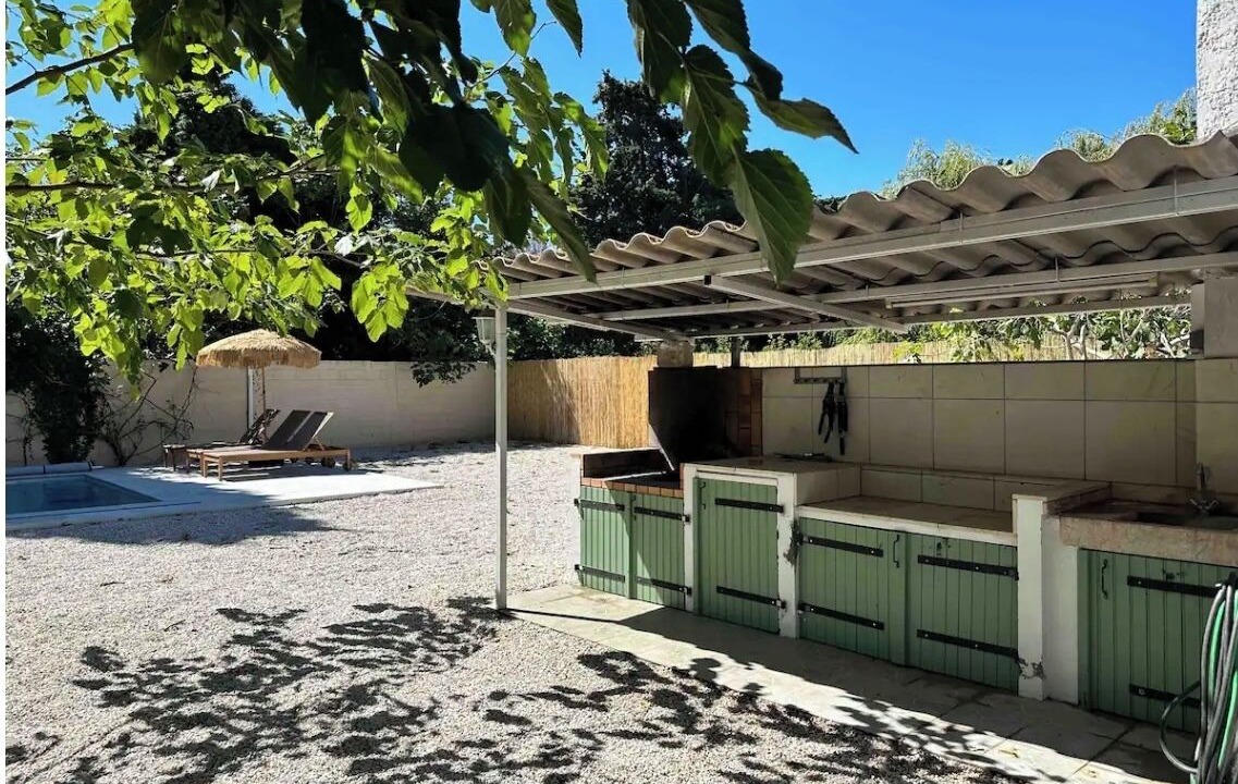 Photo of Outdoor in Nyls